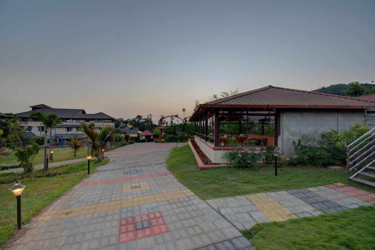 Woodstock Resorts Madikeri Exteriör bild